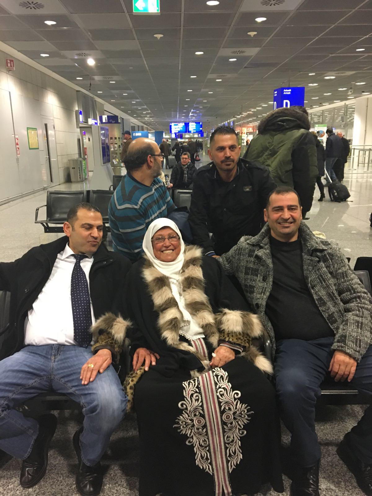 الأخوة السخن يشكرون السفارة والجالية الأردنية