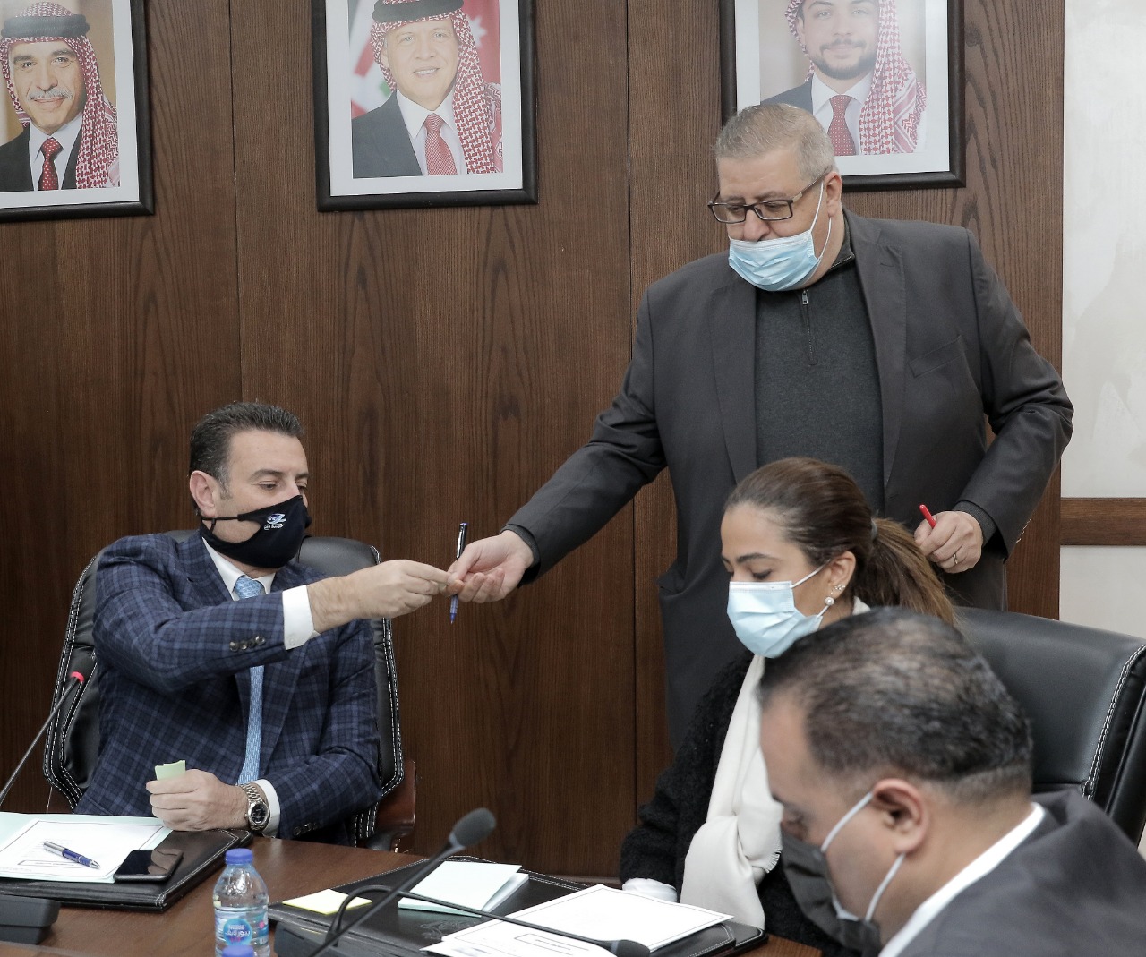 الهلالات رئيسا لـ قانونية النواب والعبادي