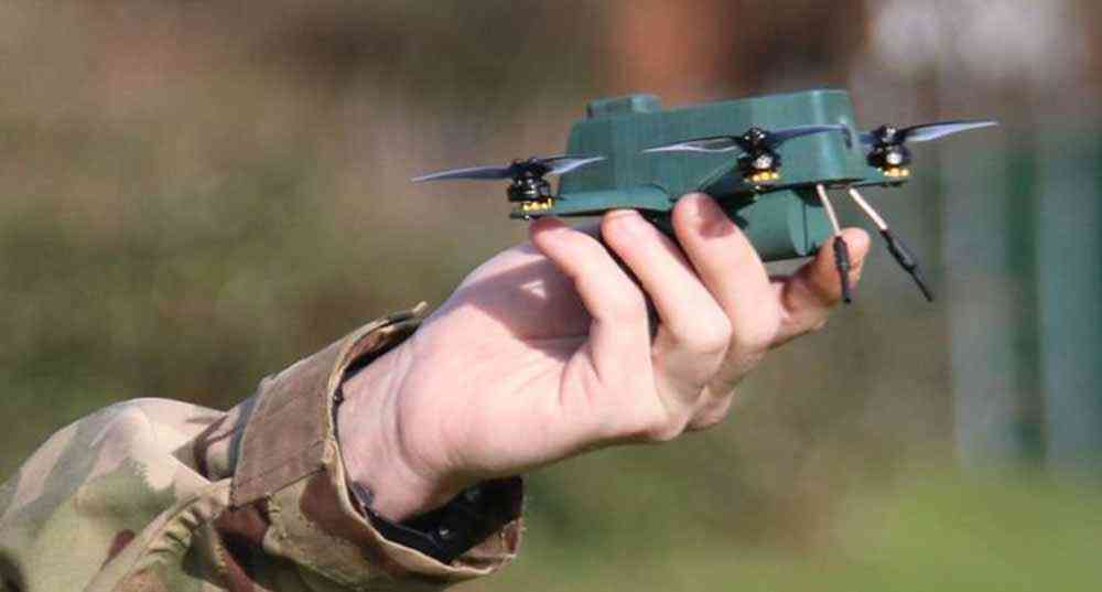 30 حشرة مسيّرة سلاح بريطانيا الجديد