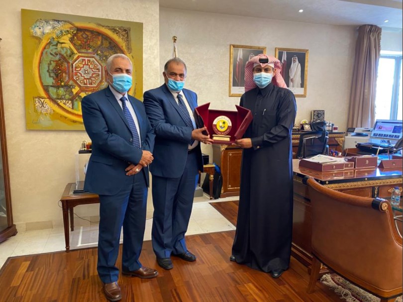 ال ثاني يلتقي امين عام الهيئة