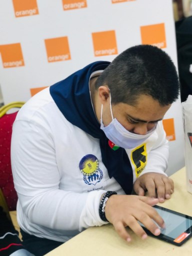 أورانج الأردن تدعم برنامج «تمكين» للأشخاص