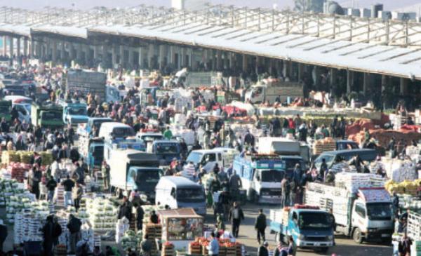 ضبط 17 عاملا وافدا في السوق