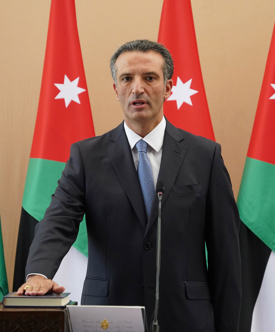 الفايز: أبواب الوزارة مفتوحة لجميع العاملين