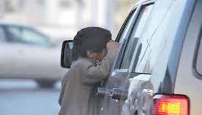 وزير التنمية: متسولون يبيعون المخدرات على