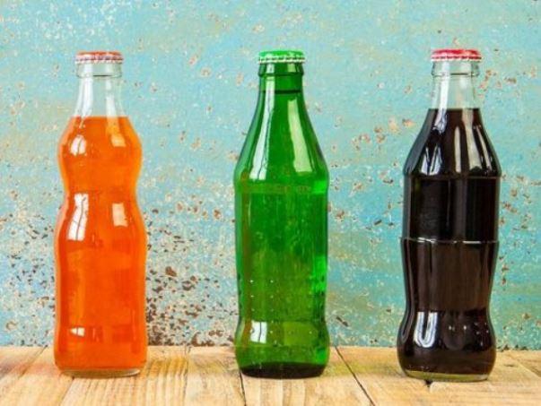 المشروبات الغنيّة بالسكر تدمّر الذاكرة