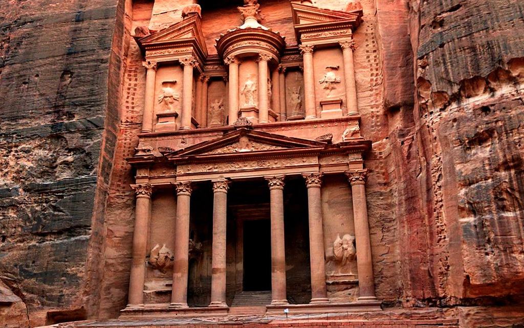 القطاع السياحي الخاسر الأكبر بزمن كورونا