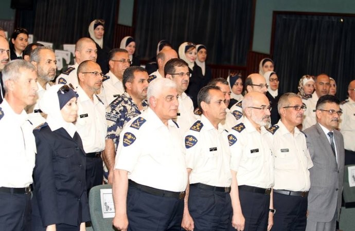 الجمارك تقيم حفلا تكريميا للمرأة وموظفات