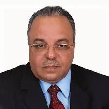 د. منذر الحوارات يكتب.. عالم بين