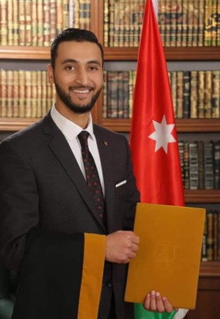 رعد الحنيطي.. مبروك التخرج