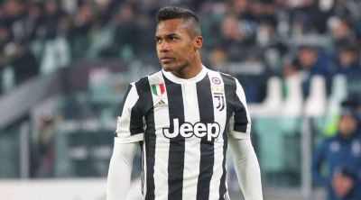 كورونا يداهم السيدة العجوز قبل مواجهة