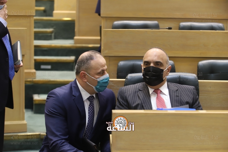 النواب يواصلون مناقشة البيان الوزاري (صور