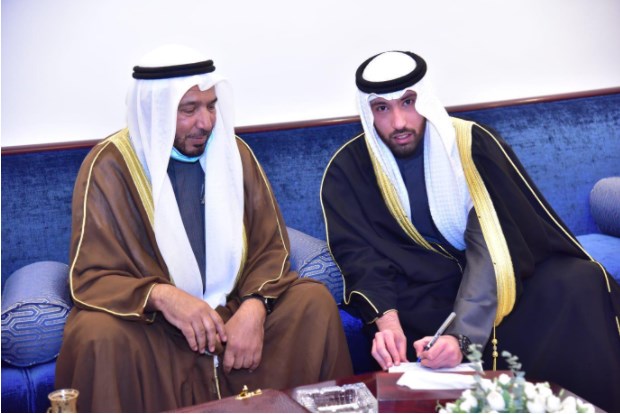 الشيخ فيصل الحمود الصباح يحتفل بعقد