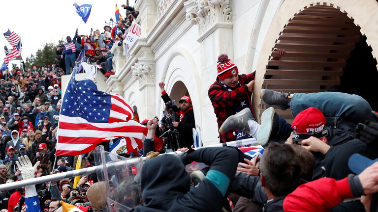 الولايات المتحدة.. سلسلة من الاستقالات عقب