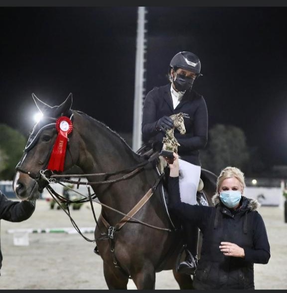 الفارسة العرموطي تتوج بالمركز الثاني في