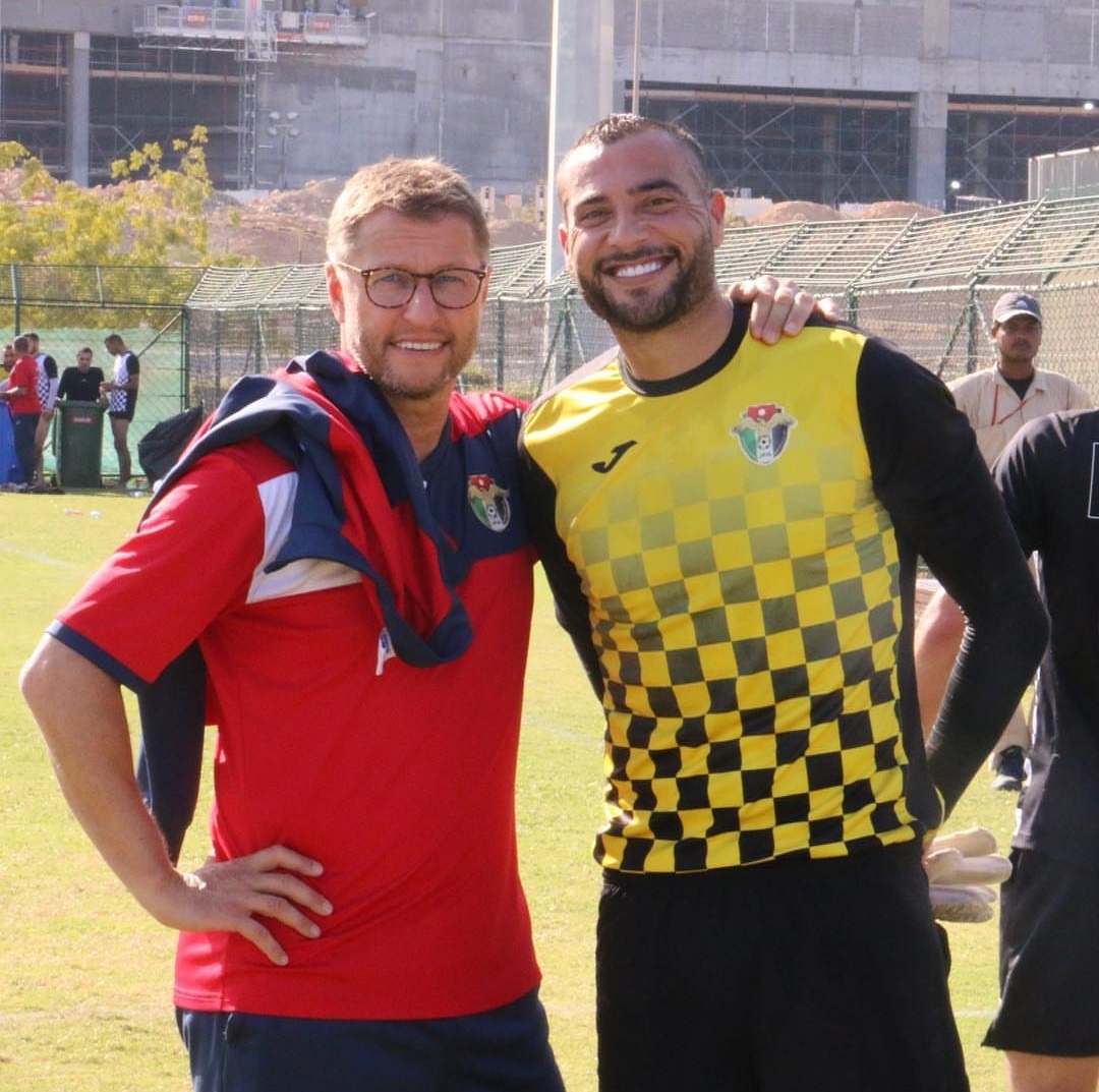 قائمة المنتخب الوطني.. محليين بلا محترفين