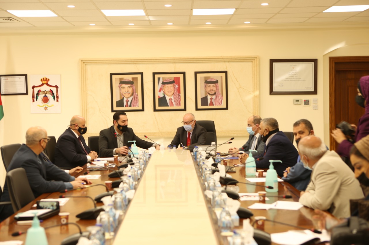 الكسبي يلتقي عدد من نواب محافظة