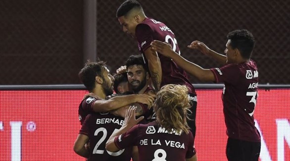 لانوس يهزم فيليز ويتأهل لنهائي كوبا