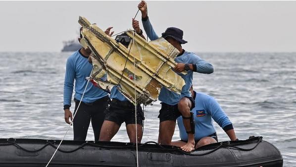 بيانات الصندوق الأسود تزيد غموض الطائرة