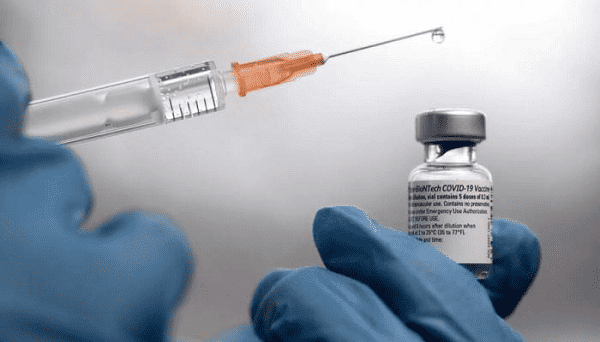 ممرض يسرق لقاح فايزر لحقن زوجته