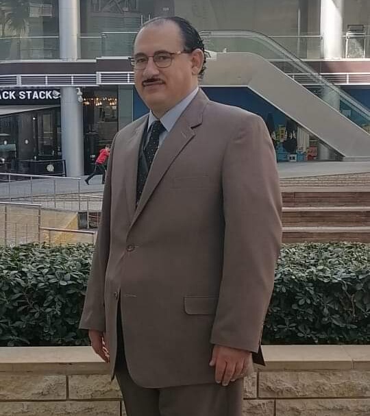 المستشار رائد فريحات الشخصية الأكاديمية المميزة