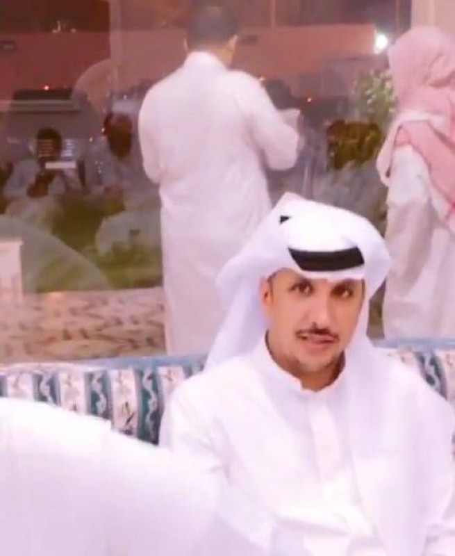 وفاة معلم وهو يلقي درسه على