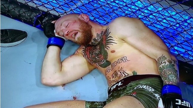 بوارييه يسقط ماكغريغور بالضربة القاضية (فيديو)