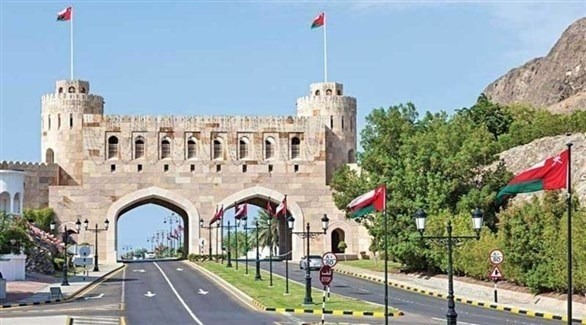 سلطنة عمان تمدد إغلاق المنافذ البرّية