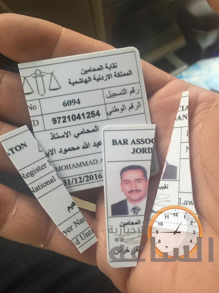 الإبراهيم يمزق بطاقة نقابة المحامين