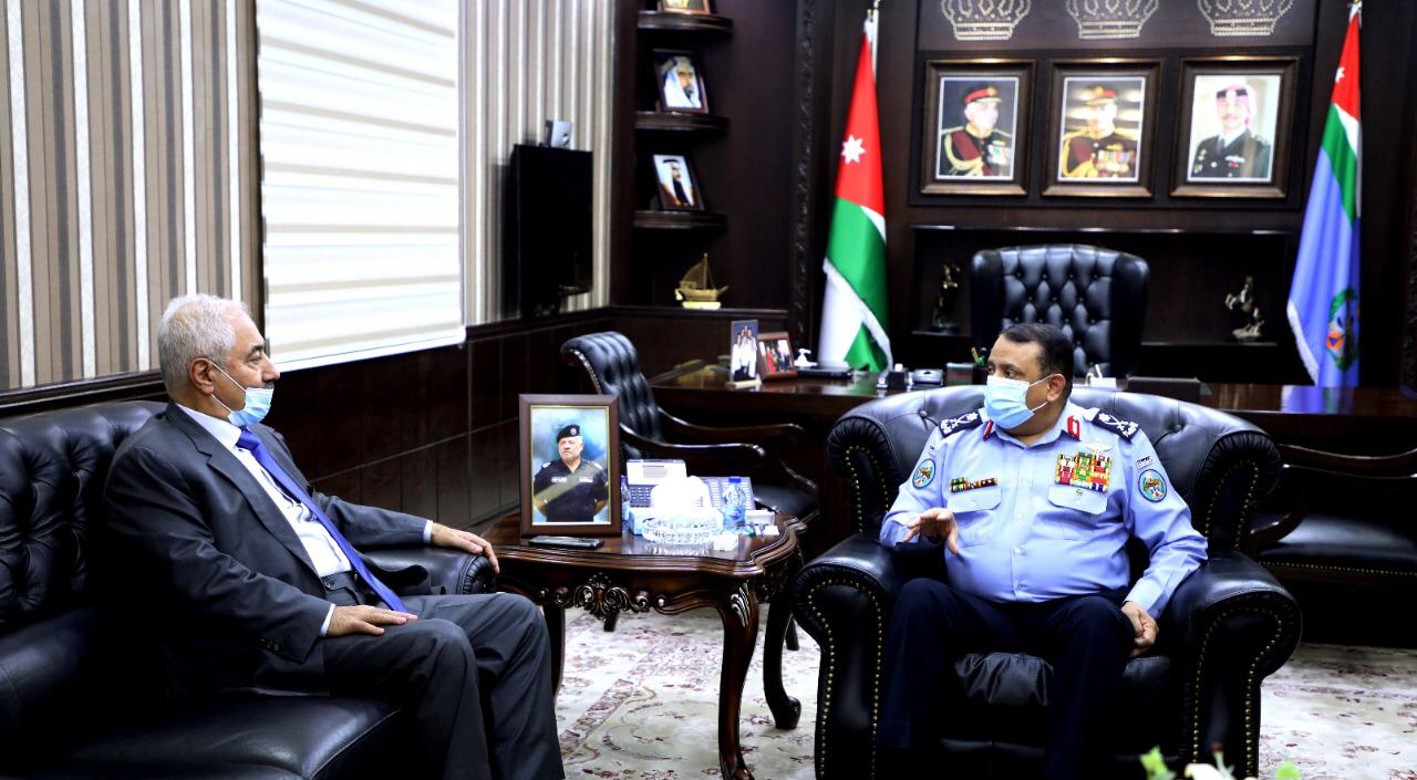 داووية والحواتمة يبحثان وقف التعديات