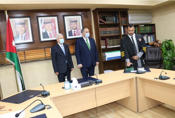 55 محاميا يؤدون اليمين