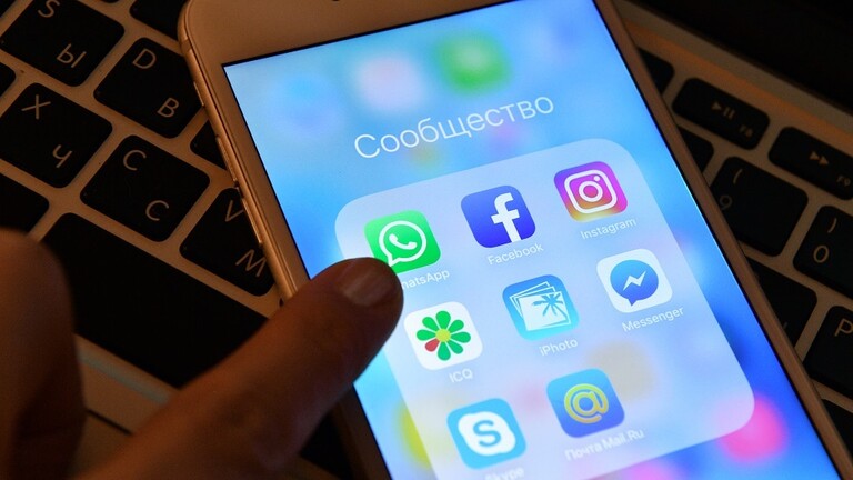 عطل مفاجئ في عمل «فيسبوك» و«واتس