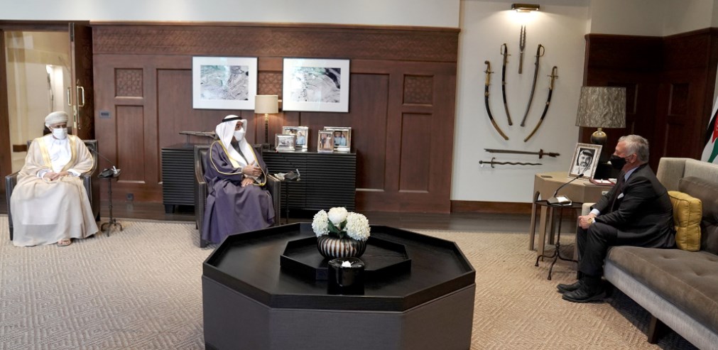 الملك يستقبل الأمين العام لمجلس التعاون