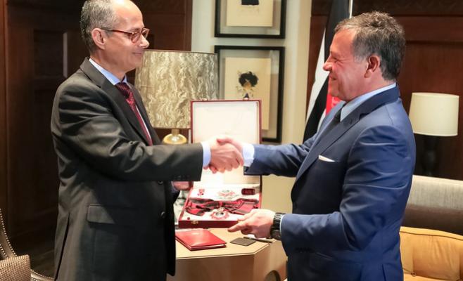 الملك فخور بالبروفيسور الأردني عمر ياغي