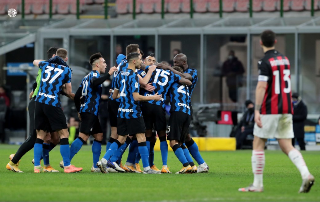 إنتر يقلب الطاولة على ميلان في