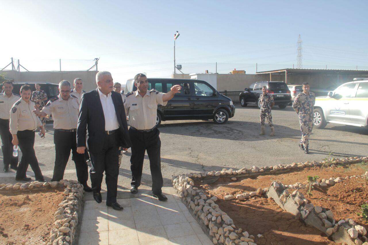 مدير عام الجمارك يقوم بجولات تفقدية