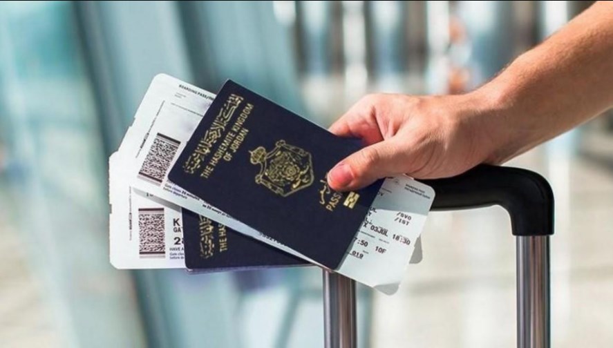 اصدار جوازات سفر للمتعثرين في الخارج