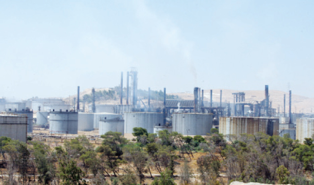 العلاويين يطالب الخصاونة بإلغاء هذه القرار