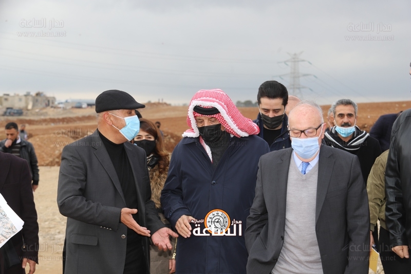 فريق وزاري يتفقد مشروع تأهيل تلال