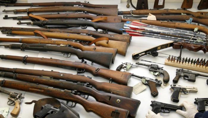 العثور على ترسانة مواد نازية في