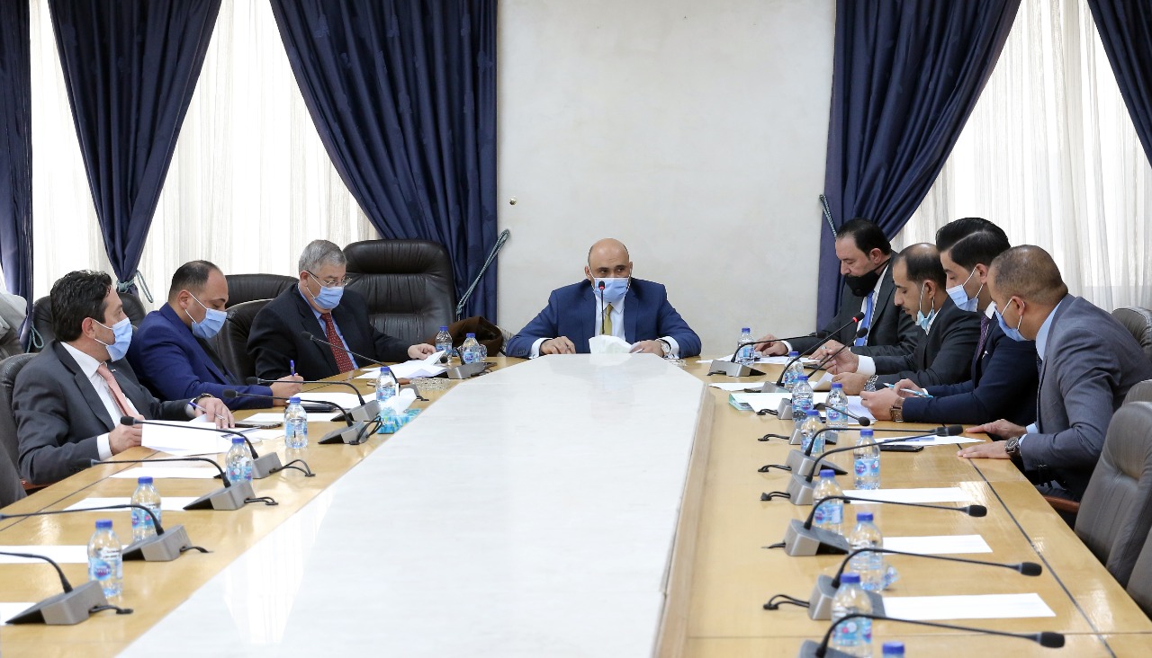 الصحة النيابية تثمن التكريم الملكي للكوادر