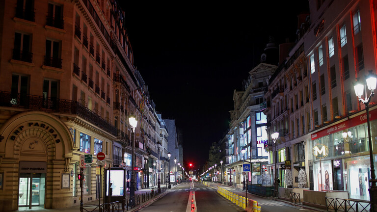 وزير المالية الفرنسي: لا يمكن إغلاق