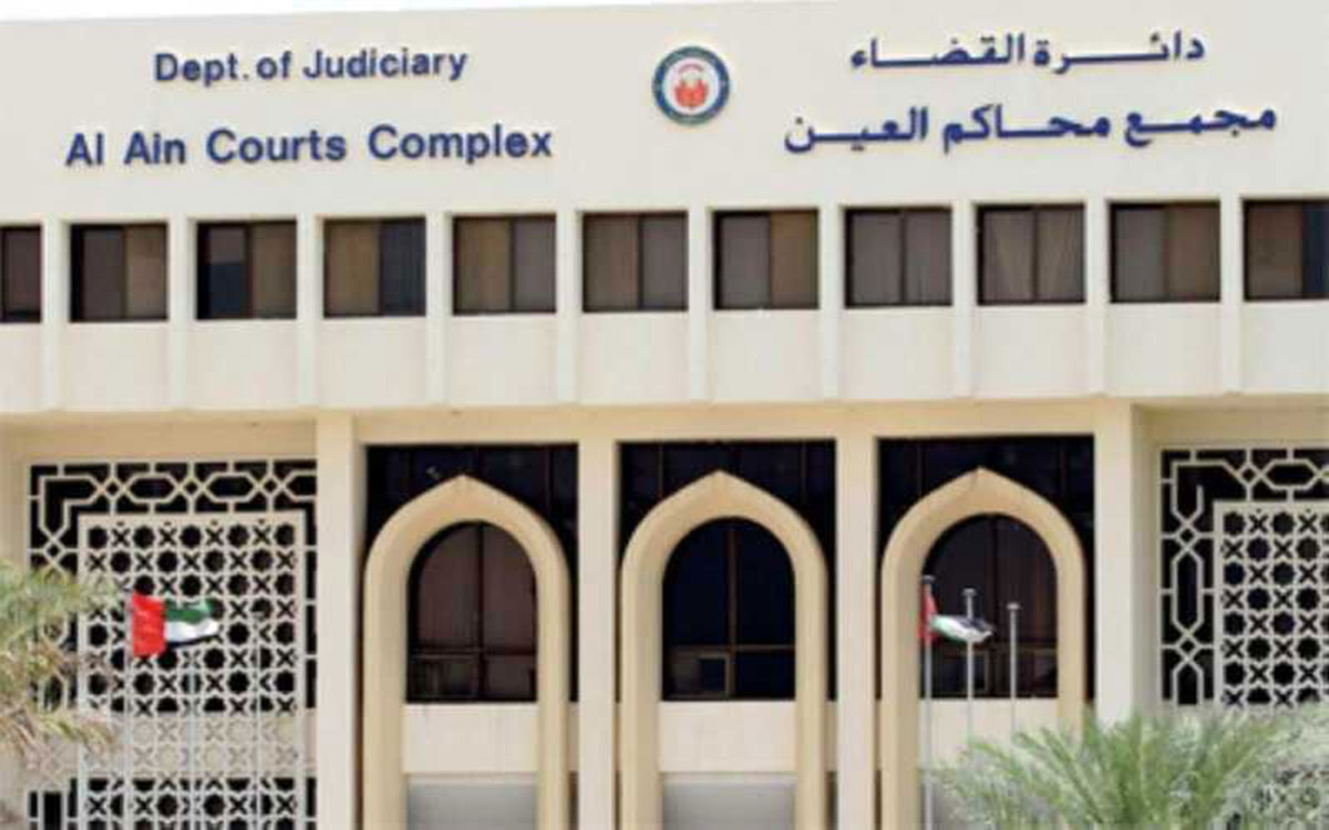 أعارها سيارته لمدة نصف ساعة ليستعيدها