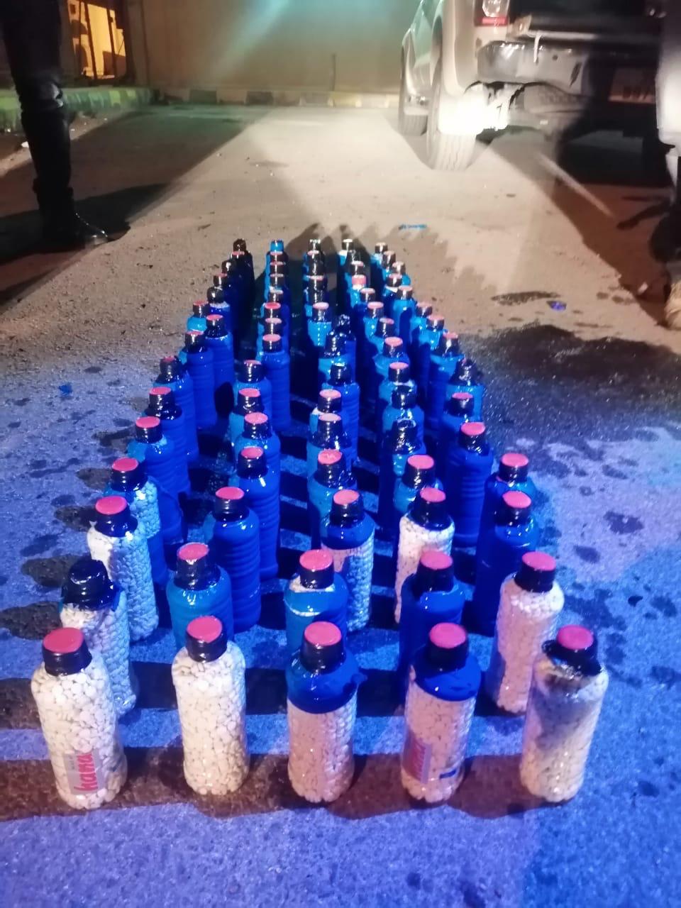 داخل عبوات مياه.. هذا ما تم