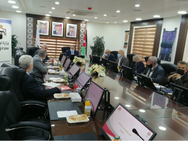 القطامين يلتقي لجنة العمل النيابية.. ماذا