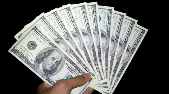 الدولار يتوجه لأفضل أداء أسبوعي