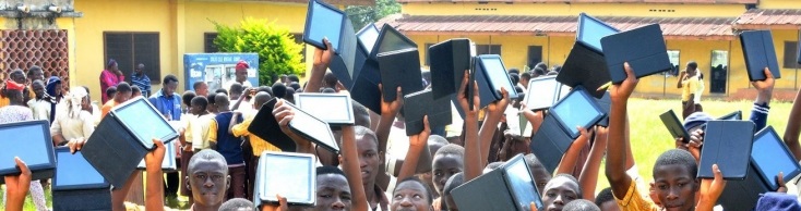 ألواح رقمية للمدارس الأفريقية: الإبداع التكنولوجي