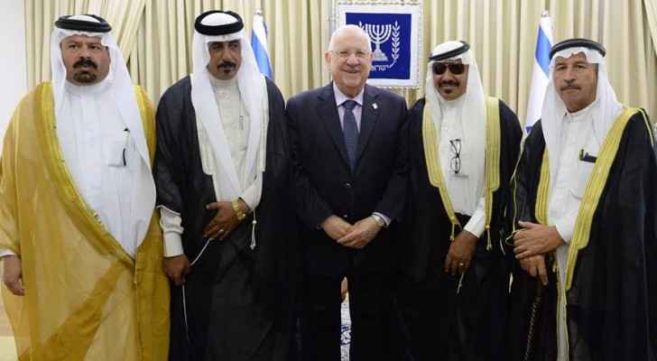 الرئيس الإسرائيلي يلتقي شيوخا ووجهاء من