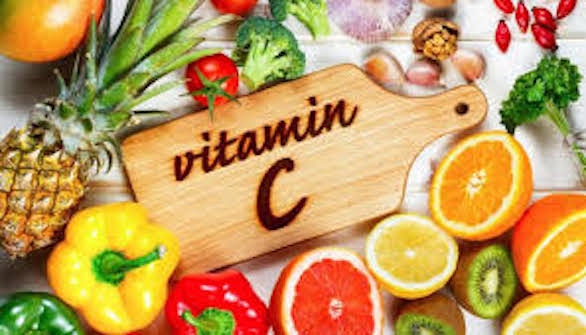 فيتامين C أفضل مكمل لعلاج الهالات