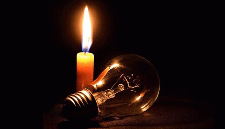 لمرور شاحنة.. قطع الكهرباء عن وادي