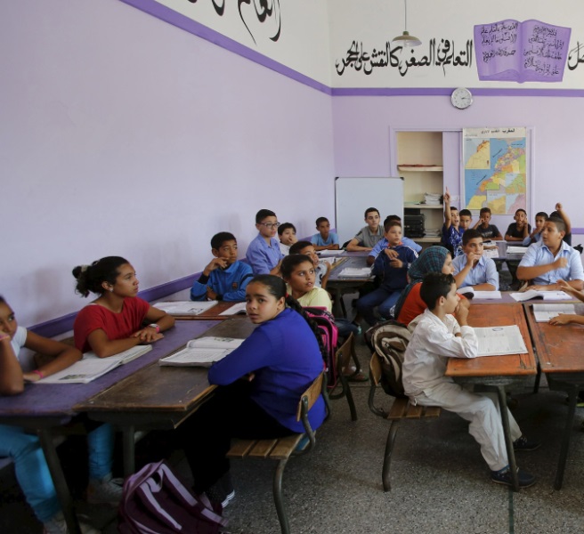 كيف أصبحت الدروس الخصوصية وباء ينخر